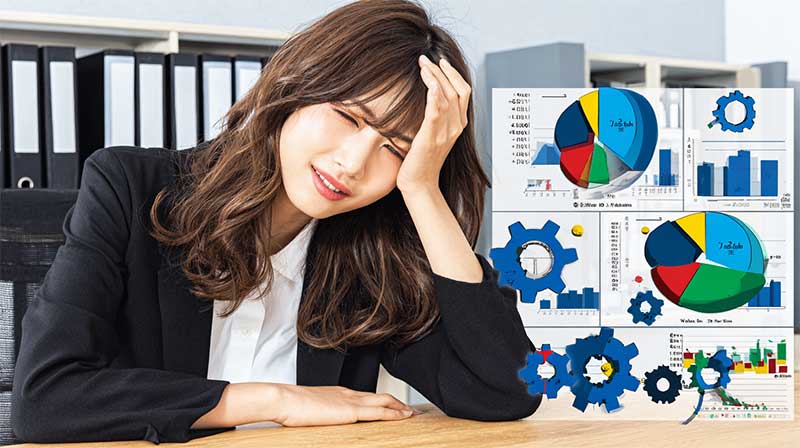 ホメオパシーとインナーチャイルド完璧主義 忙しそうにして仕事を頑張る女性