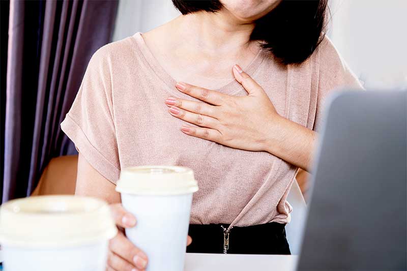 ホメオパシーの体調悪化 副作用で苦しむ女性